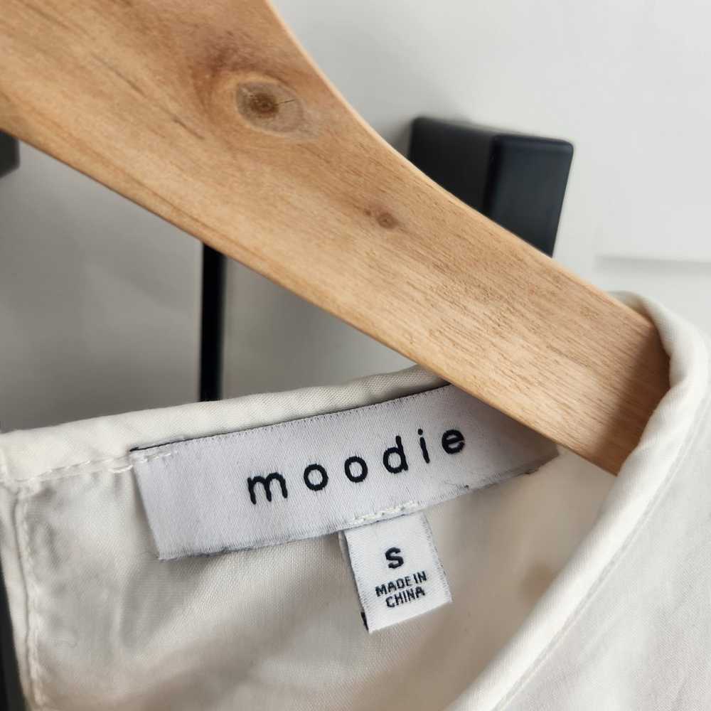 Moodie White Embroidered Poplin Midi Dress Puff S… - image 8