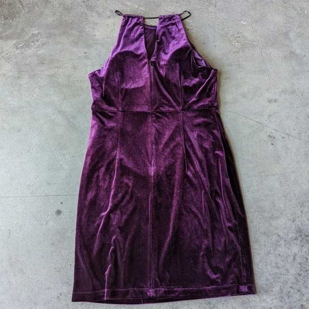 Eliza J Purple Velvet High Neck Halter Sheath Min… - image 10