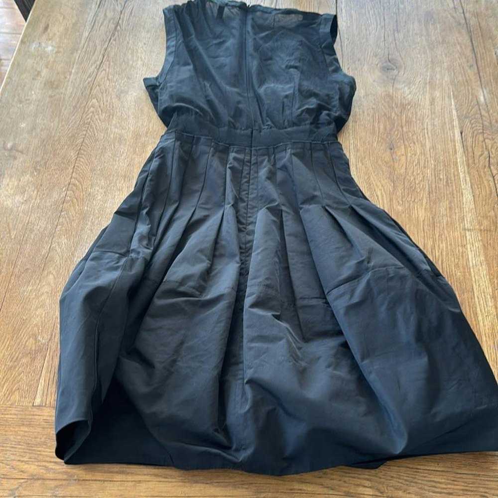 BCBG BLACK SLEEVELESS DRESS - image 10