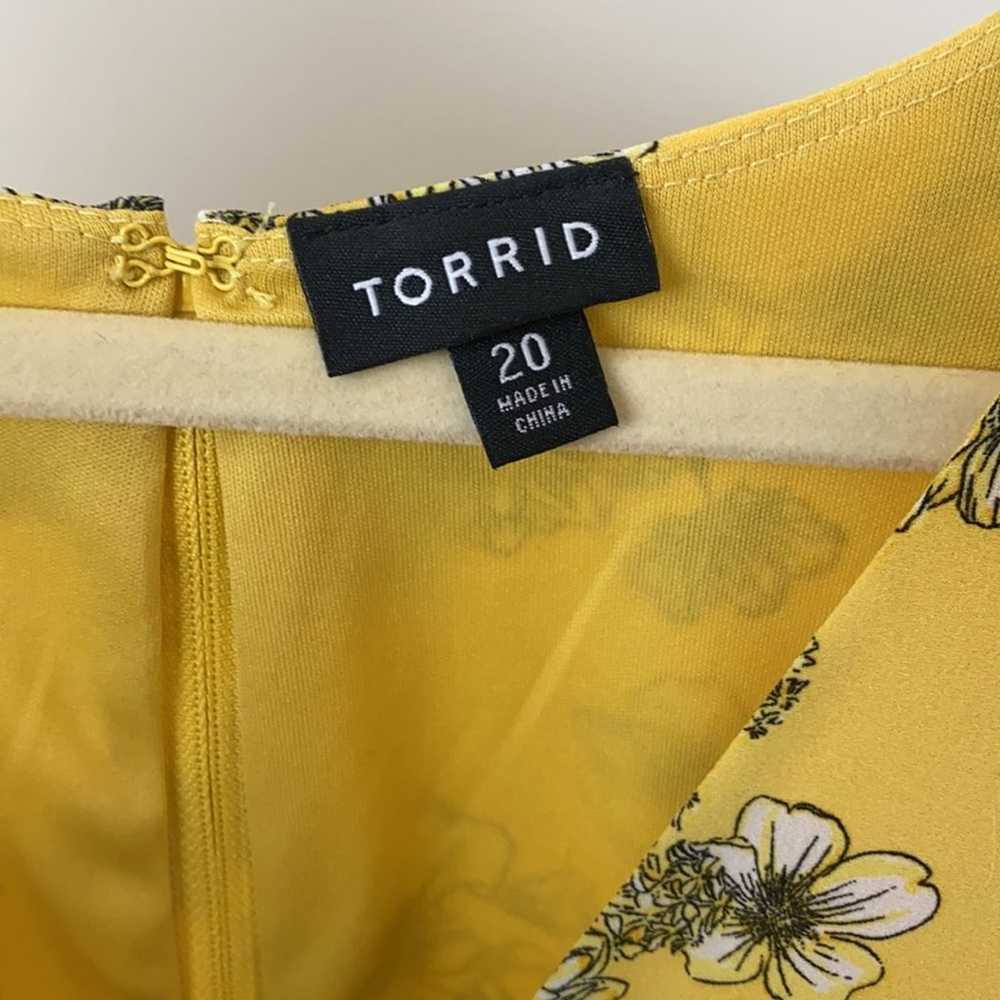 Torrid Yellow Floral Faux Wrap Dress Size: 20 - image 3