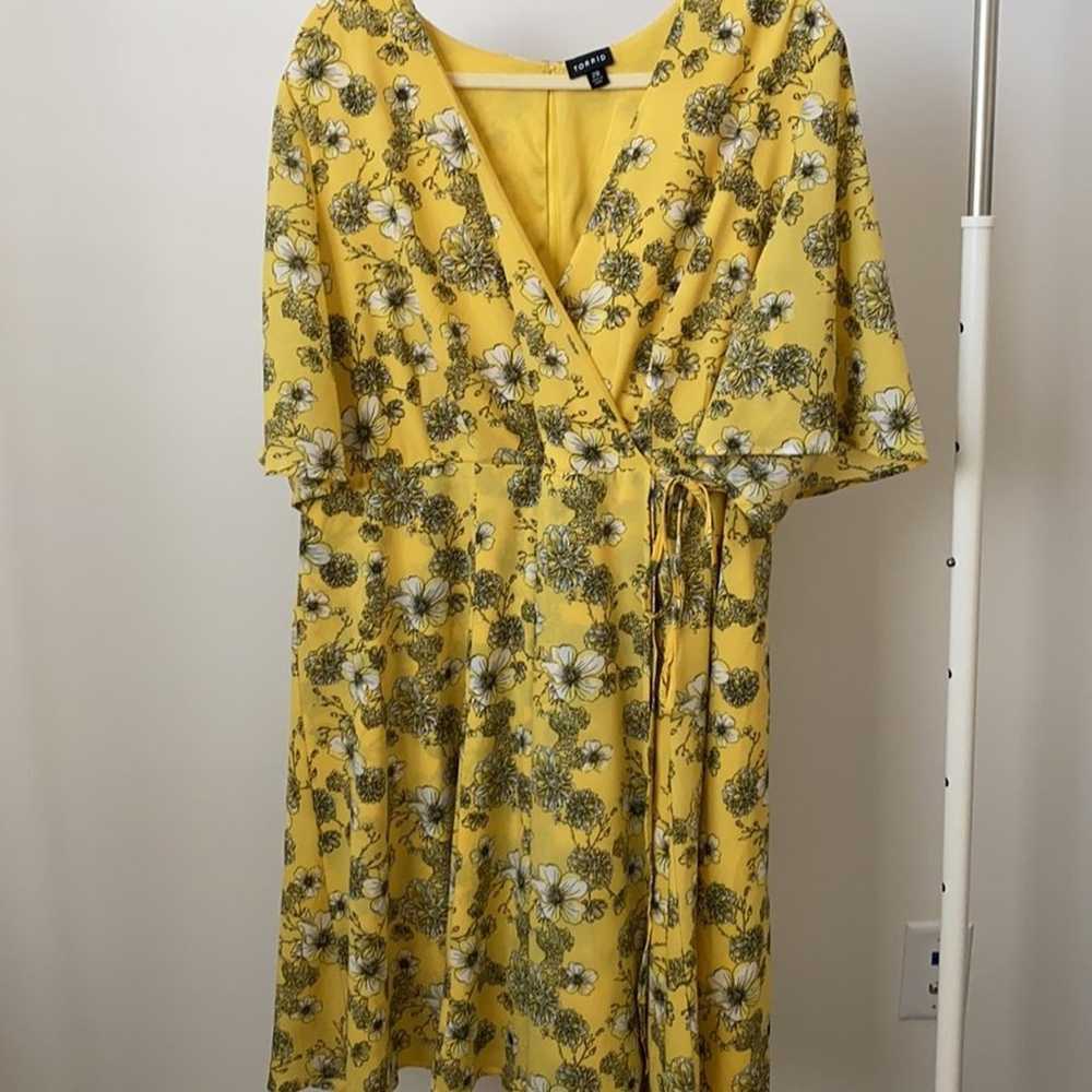 Torrid Yellow Floral Faux Wrap Dress Size: 20 - image 4