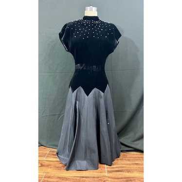 1940s Black Velvet Deco Dress w/ Rhinestones & Pe… - image 1