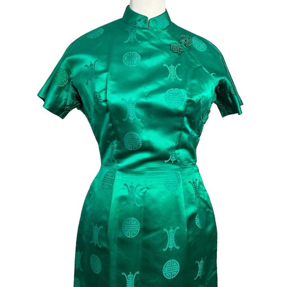 Vintage 1960s Green Silk Cheongsam Dynasty Hong C… - image 4