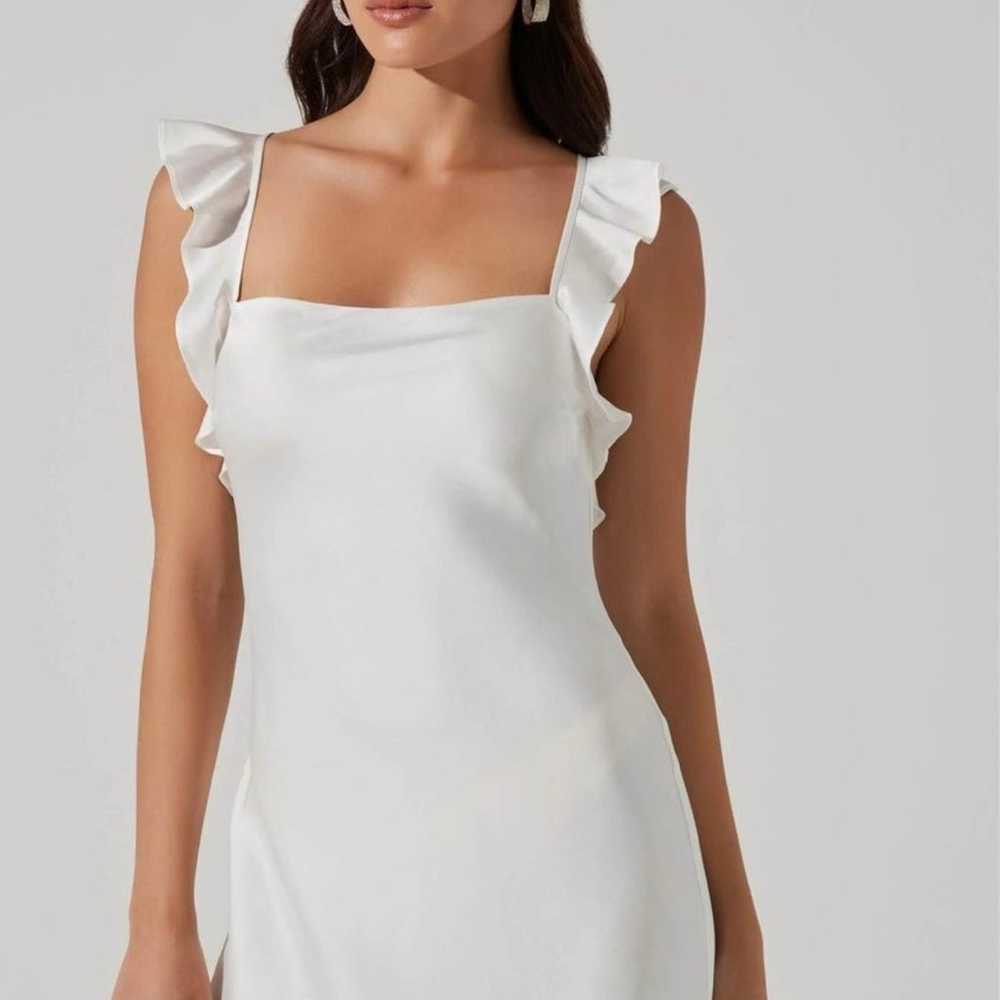 ASTR the label white dress - image 3
