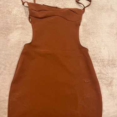 brown backless dress