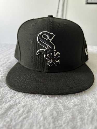 New Era Chicago White Sox Fitted Hat (7 1/4) - image 1
