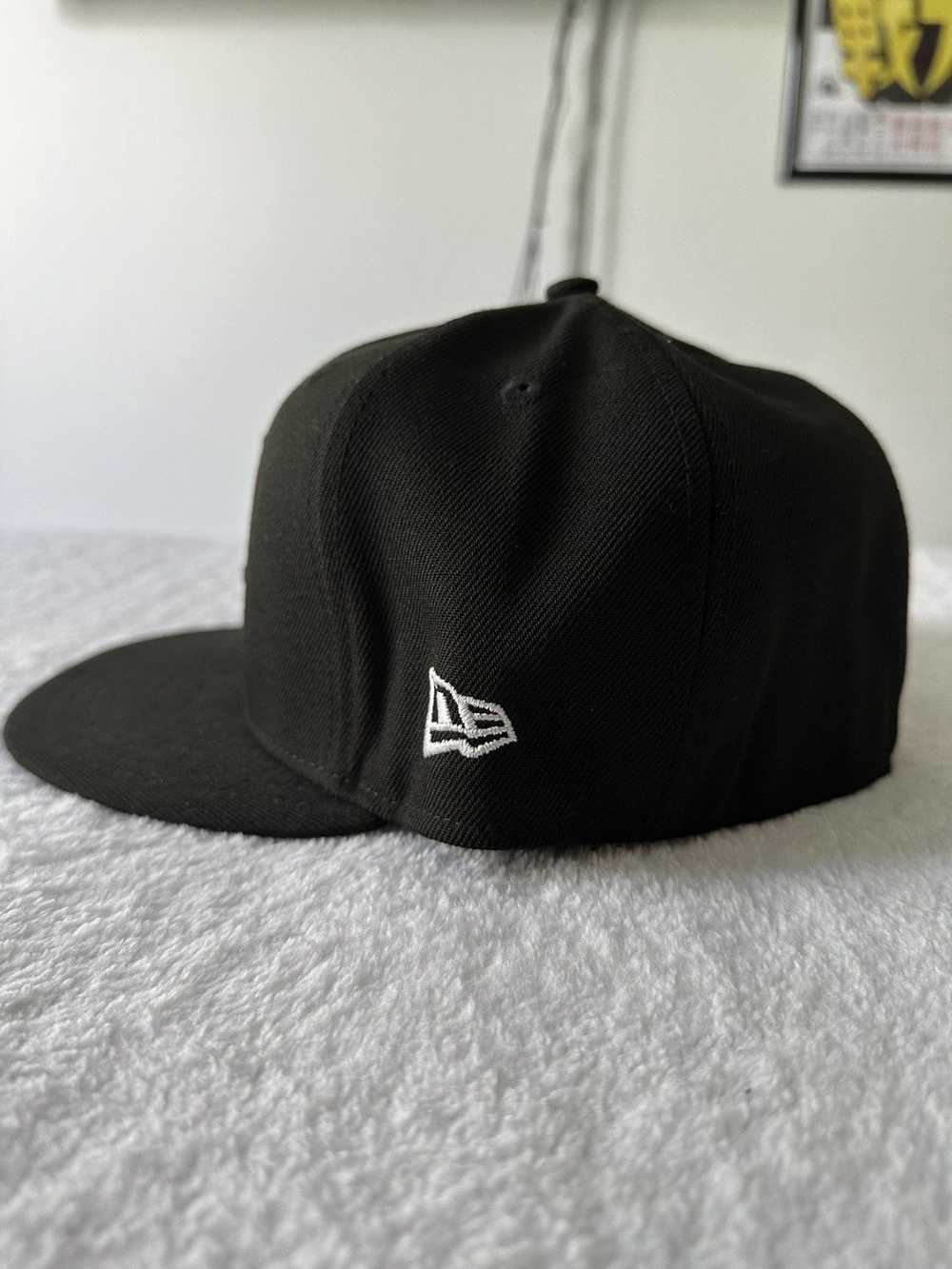 New Era Chicago White Sox Fitted Hat (7 1/4) - image 4