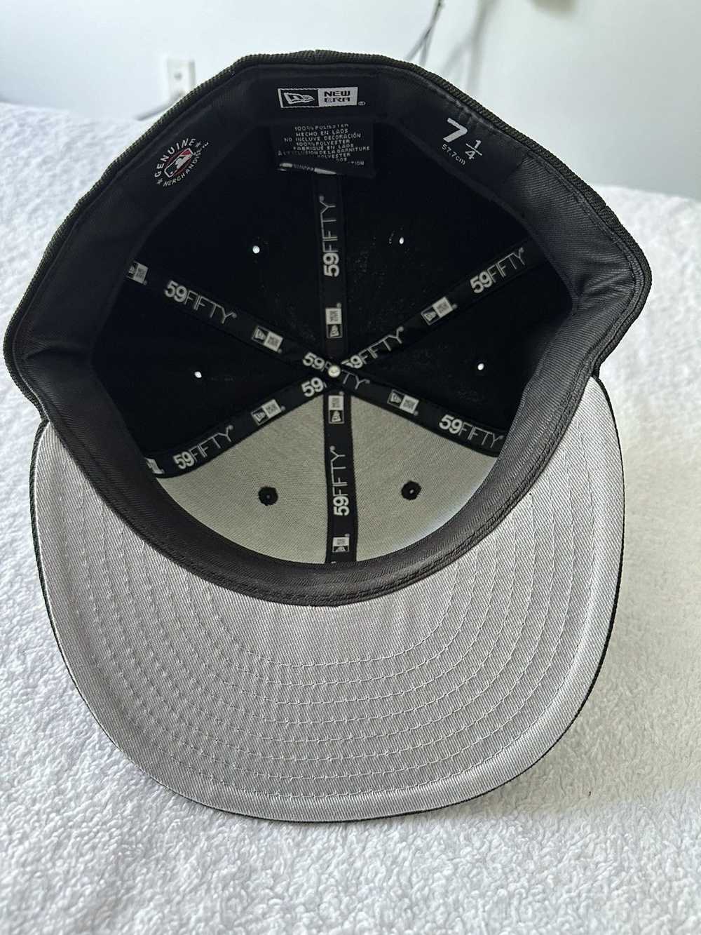 New Era Chicago White Sox Fitted Hat (7 1/4) - image 5