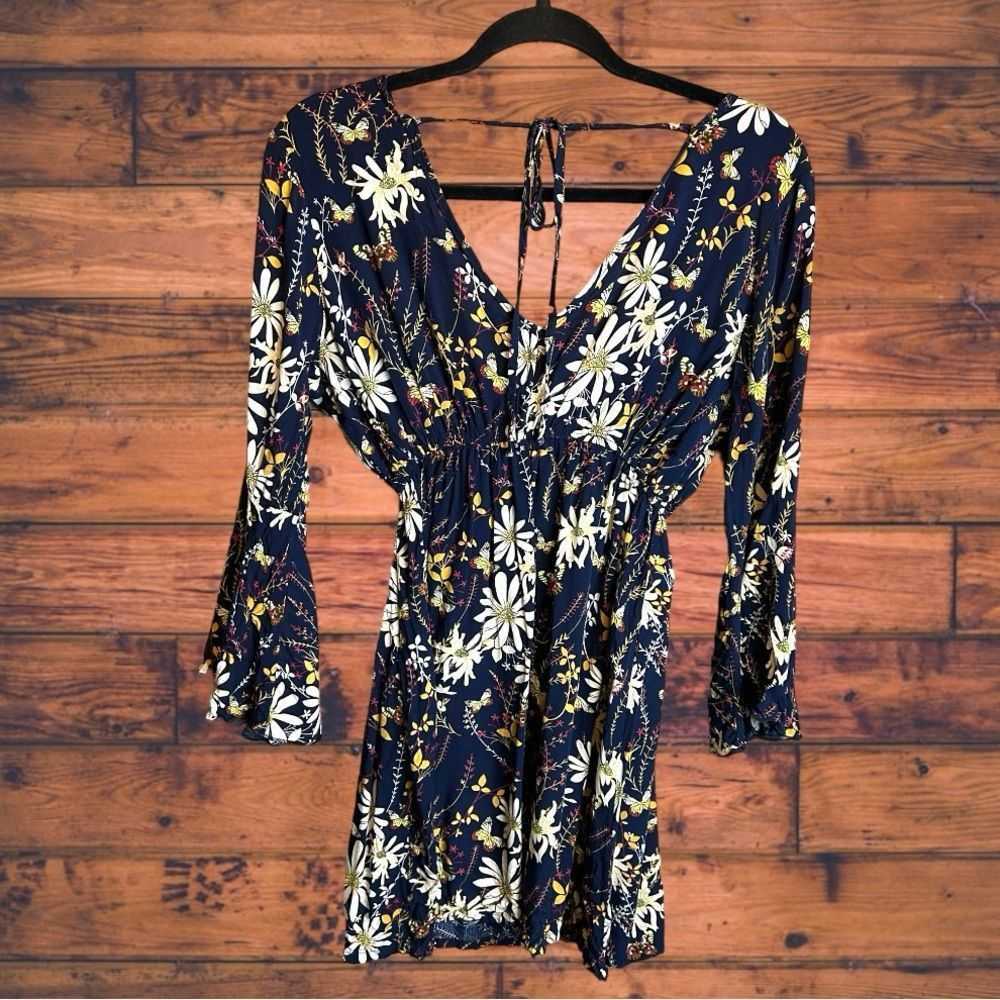 Brand Culture Shop Floral Navy Blue V-Neck Tunic … - image 2