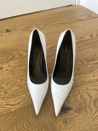 Balenciaga Balenciaga white pointed toe square hee