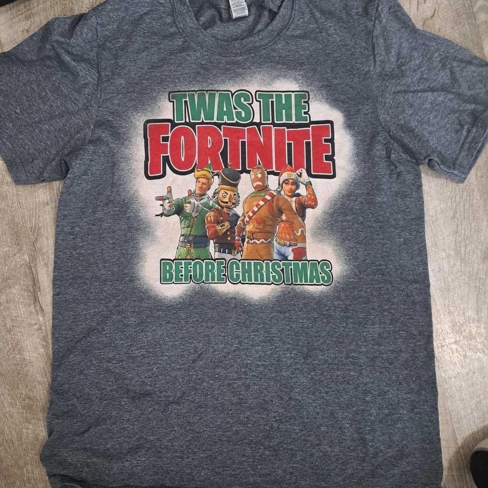 Fortnite Christmas shirt Adult small - image 1