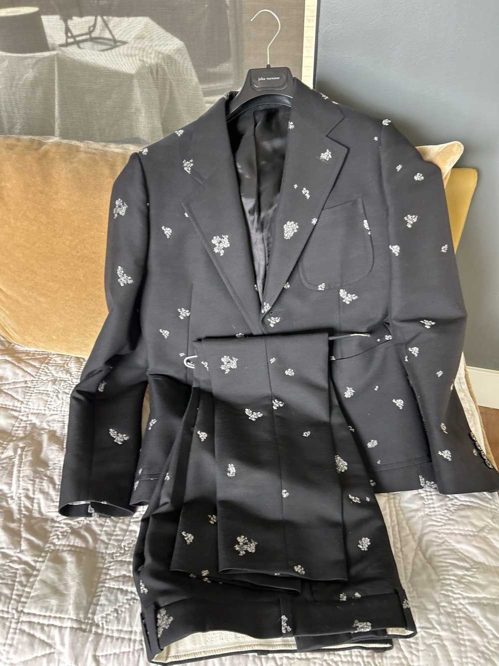 Alexander McQueen Black suit with print - image 3