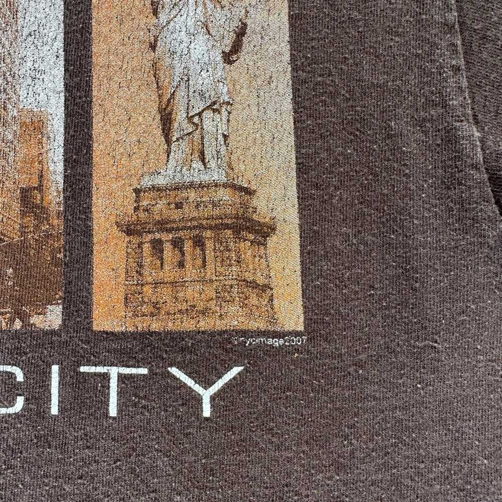 2007 New York City Shirt - image 5