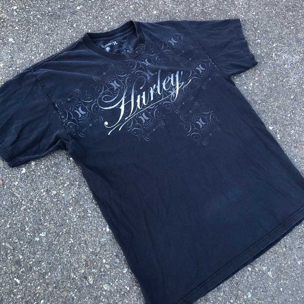 Y2K Hurley shirt T-shirt - image 3