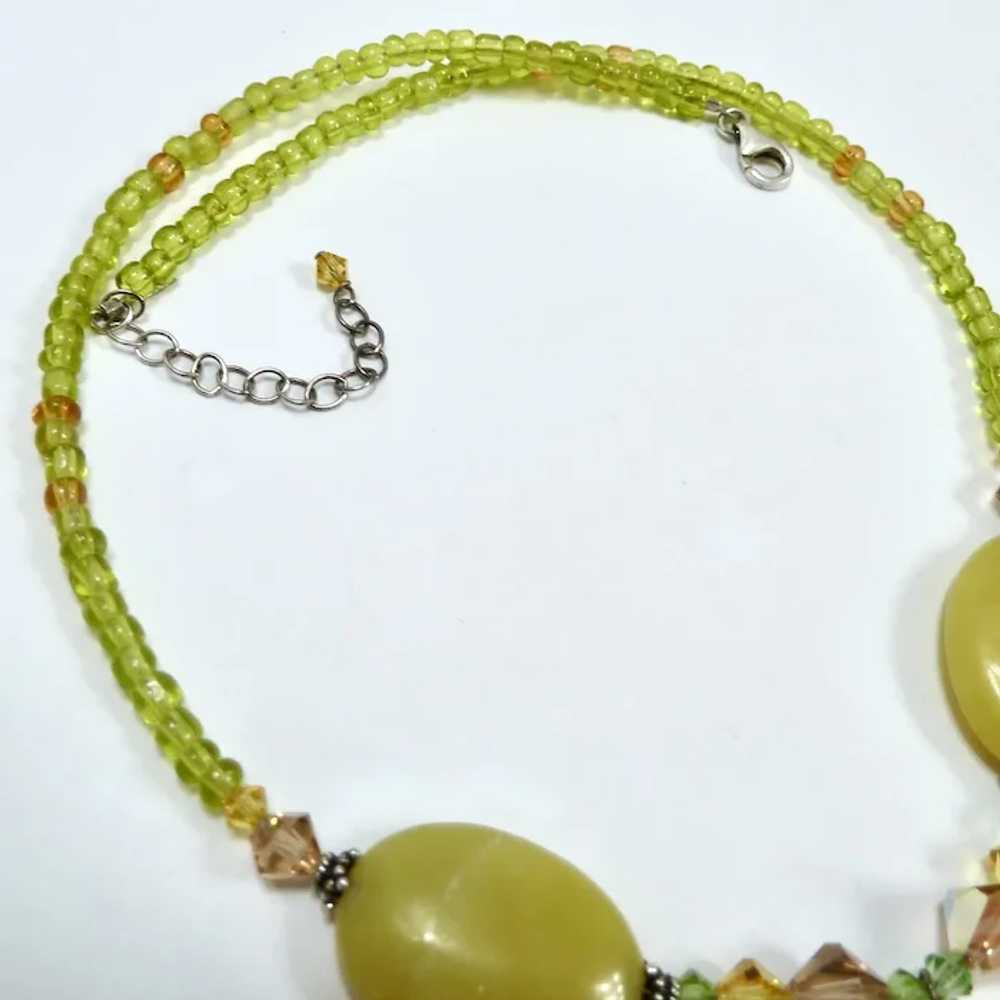 Pretty Green & Golden Glass Bead Necklace with Ch… - image 7