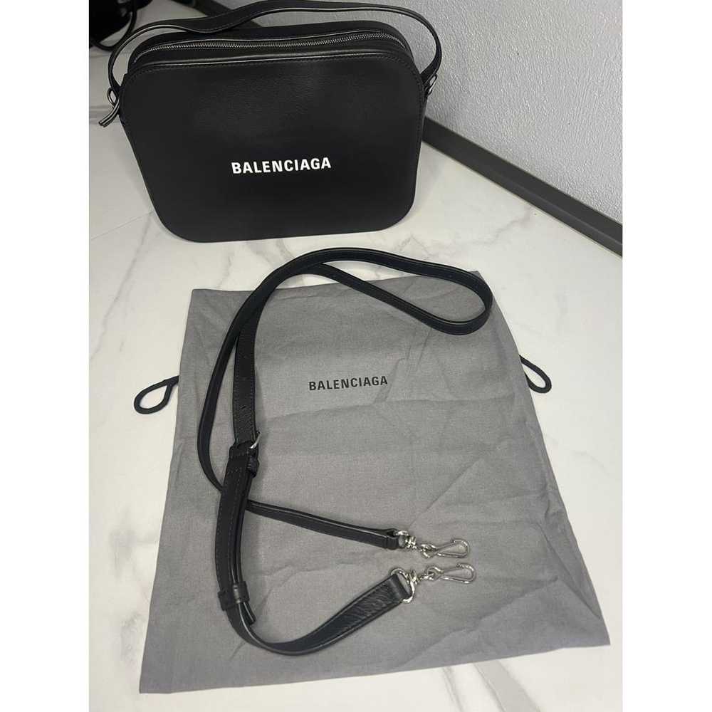 Balenciaga Everyday leather crossbody bag - image 7