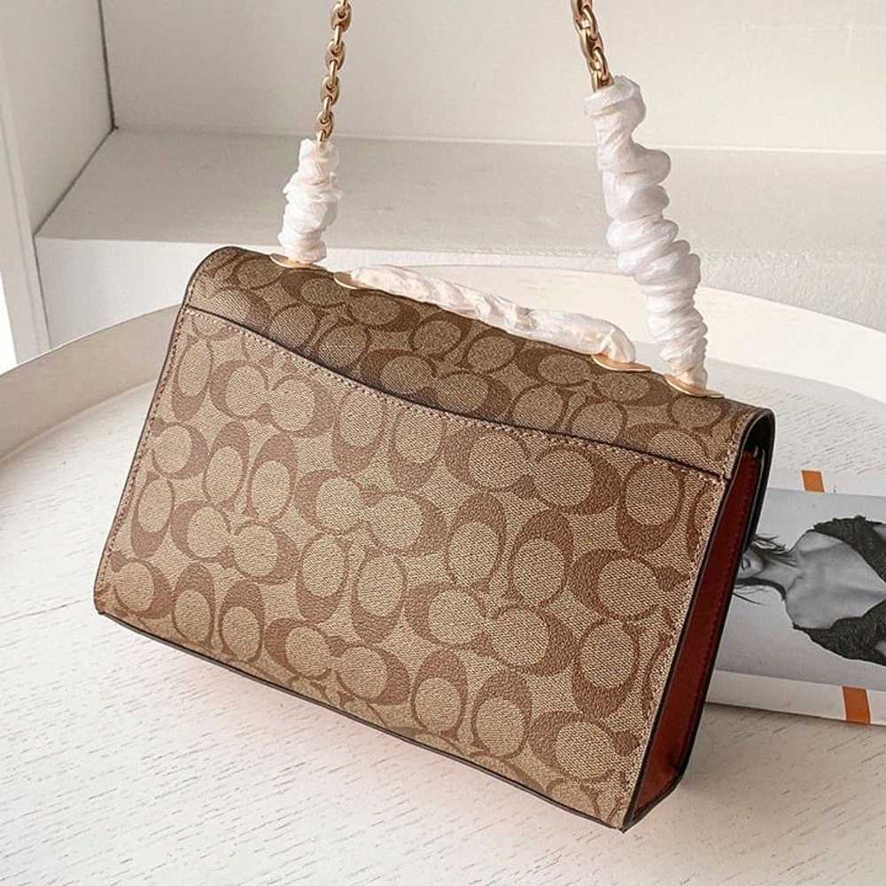 Sophisticated and elegant ladies handbag - image 2