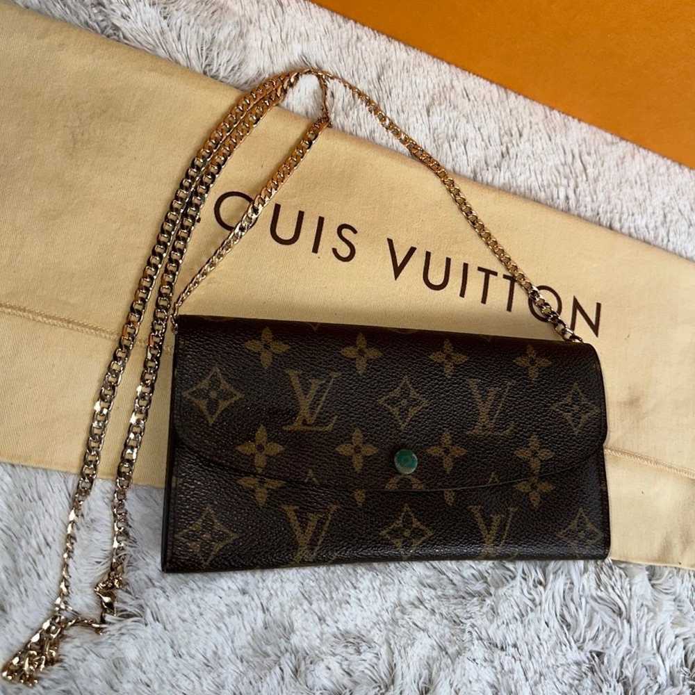 Louis Vuitton Emilie Wallet On Chain - image 1