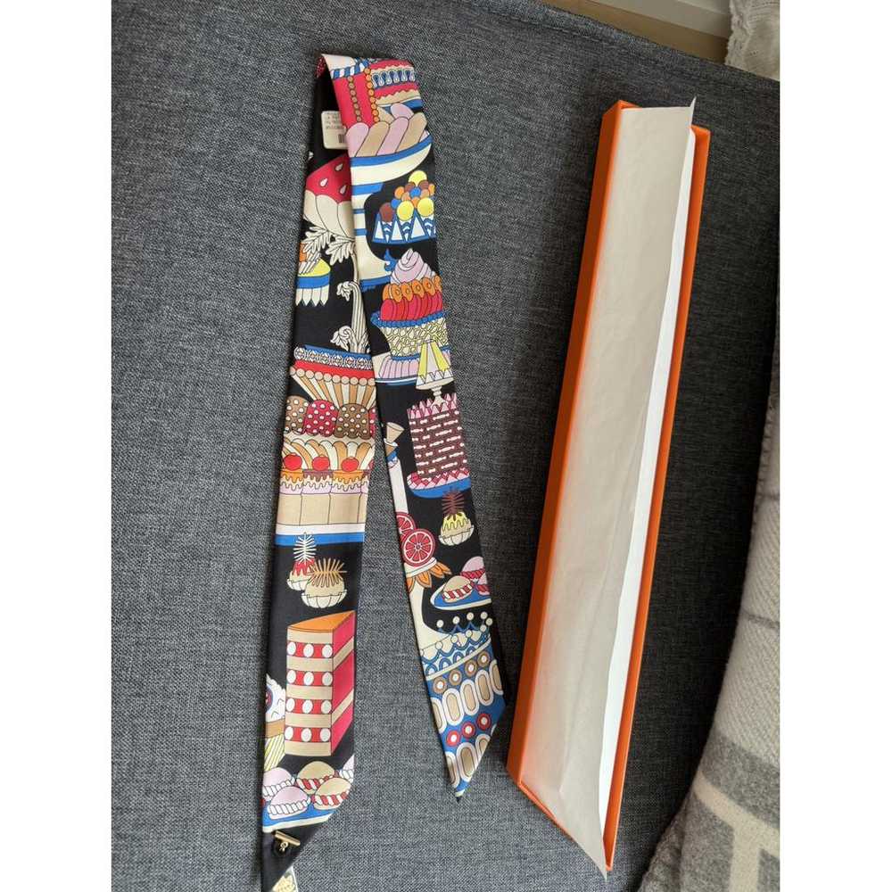 Hermès Twilly 86 silk scarf - image 4