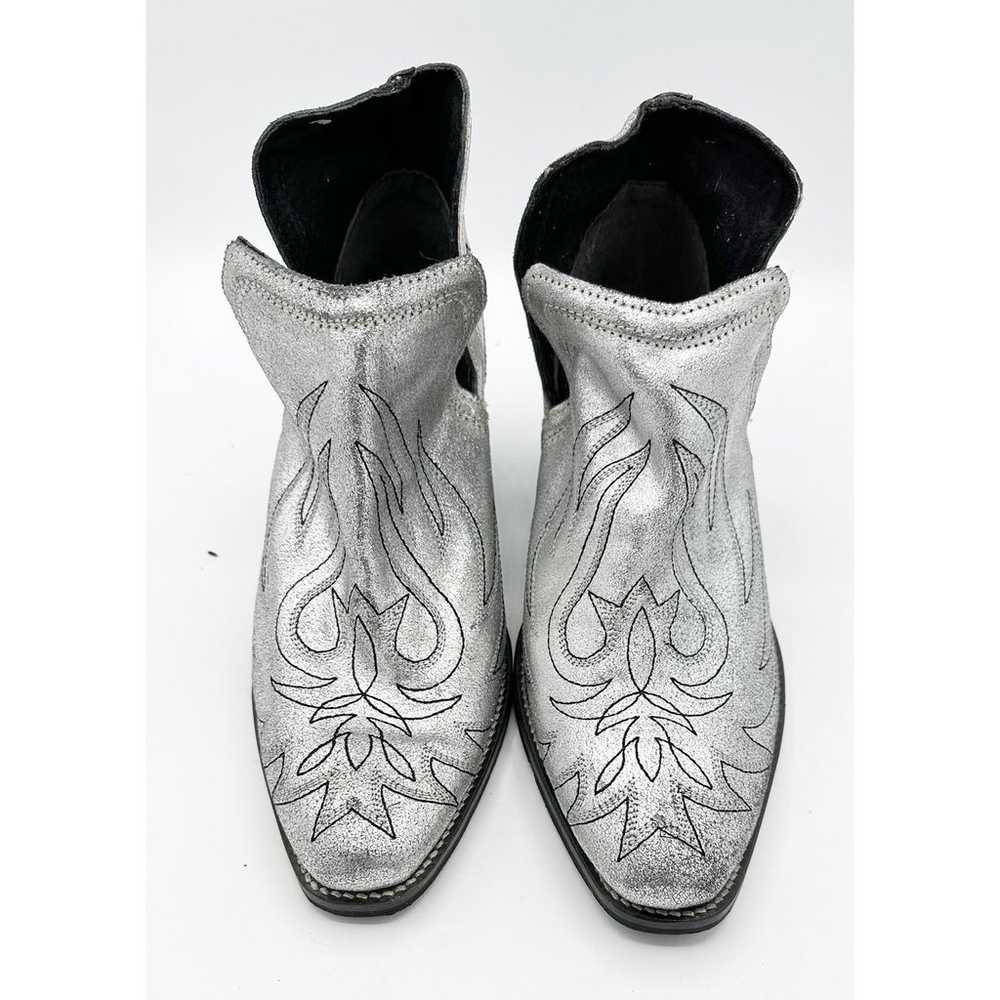 Roper Rowdy Metallic Silver Ankle Pointed Toe Boo… - image 2