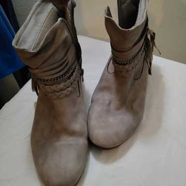 Wonder Nation size 6 boots