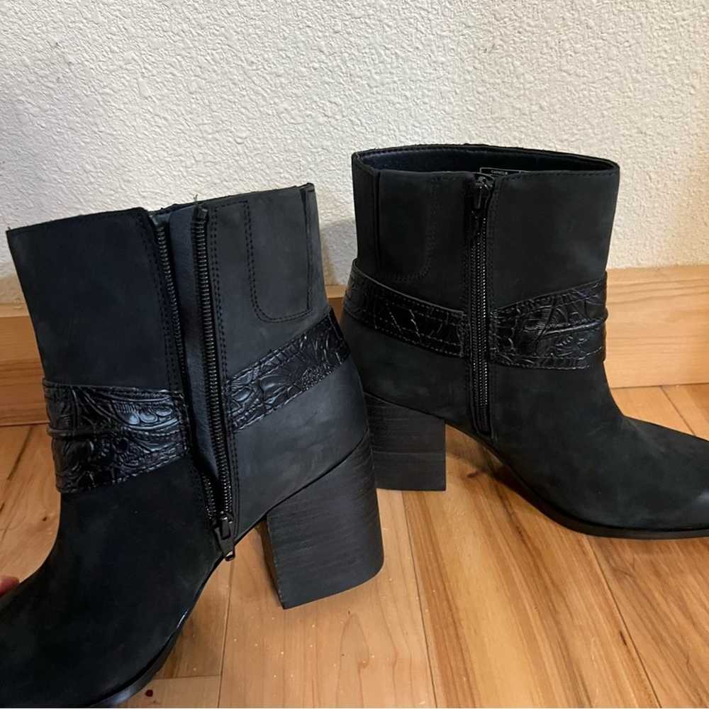 Vionic Carnelia black suede leather heeled ankle … - image 4