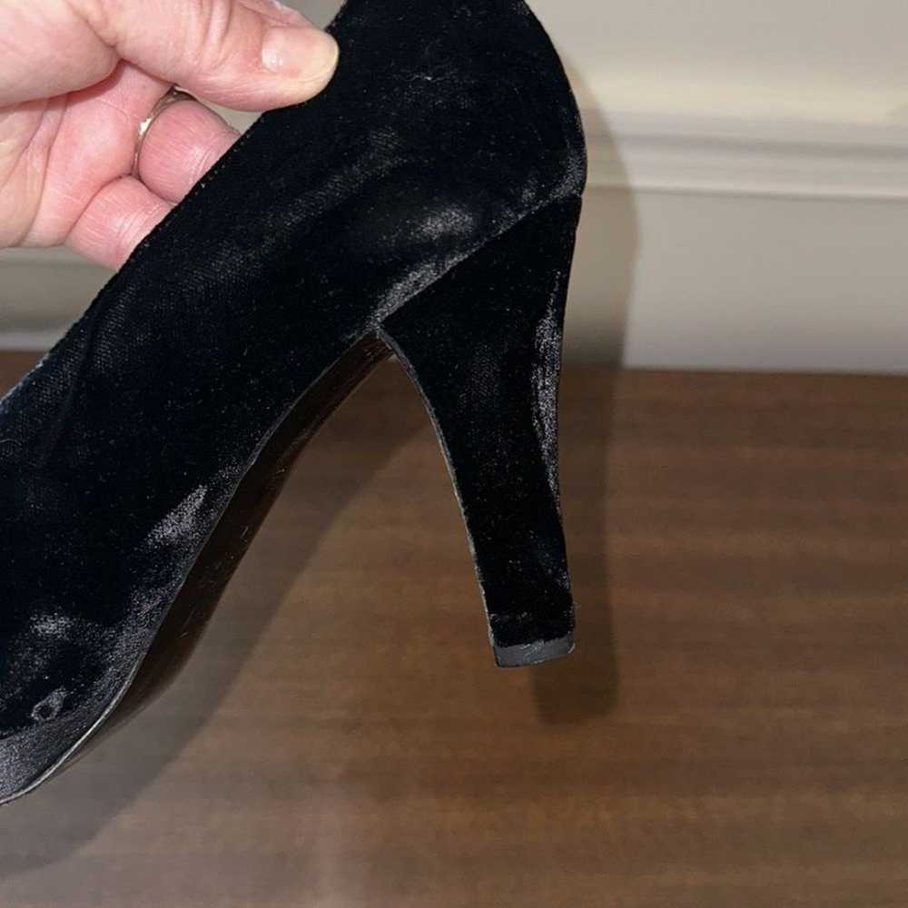 Yves Saint Laurent Suede Heels, Size 7.5 - image 10