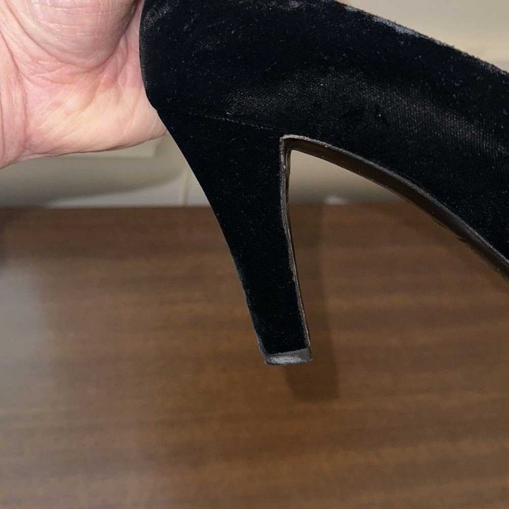 Yves Saint Laurent Suede Heels, Size 7.5 - image 8