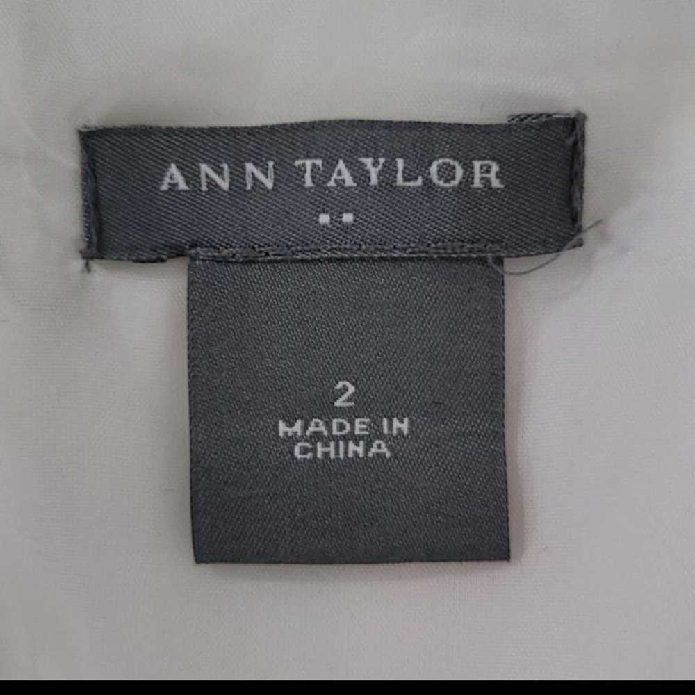 Ann Taylor Cream Sleeveless Floral Pleated Neckli… - image 9