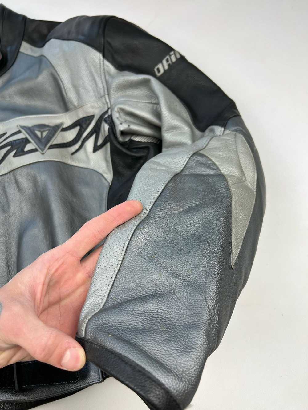 Dainese × MOTO × Racing Dainese Leather Suit Supe… - image 10