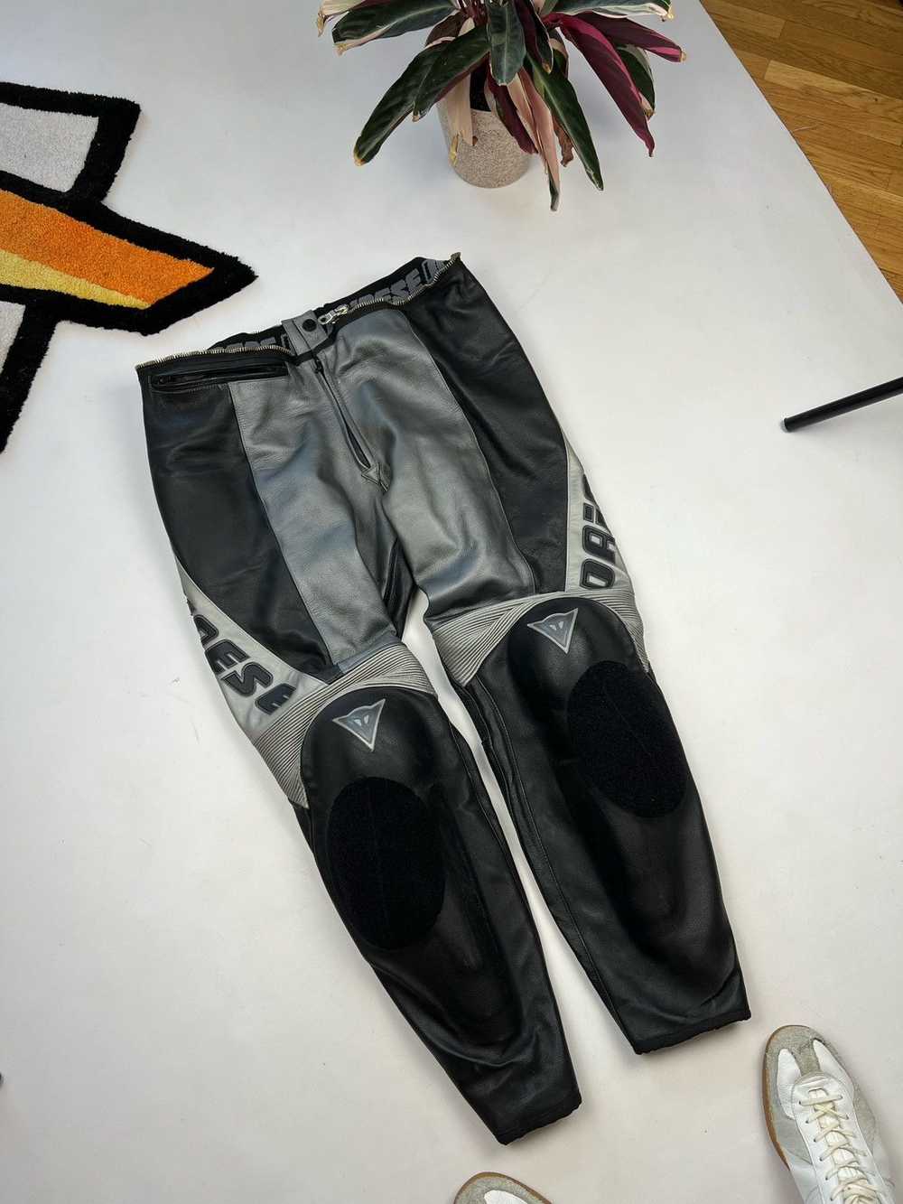 Dainese × MOTO × Racing Dainese Leather Suit Supe… - image 3