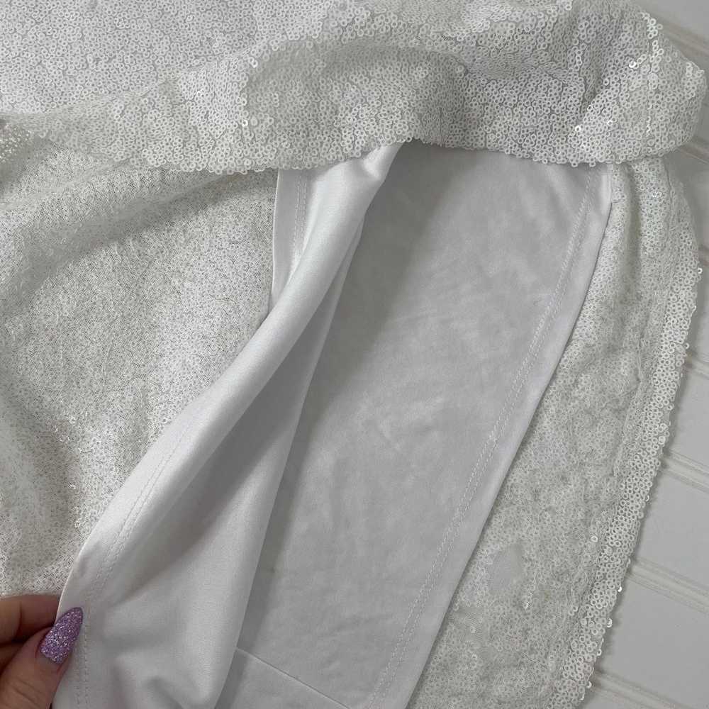 White Sequin V-Neck Sleeveless Bridal Gown Size S… - image 10
