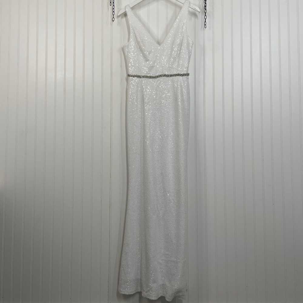 White Sequin V-Neck Sleeveless Bridal Gown Size S… - image 2