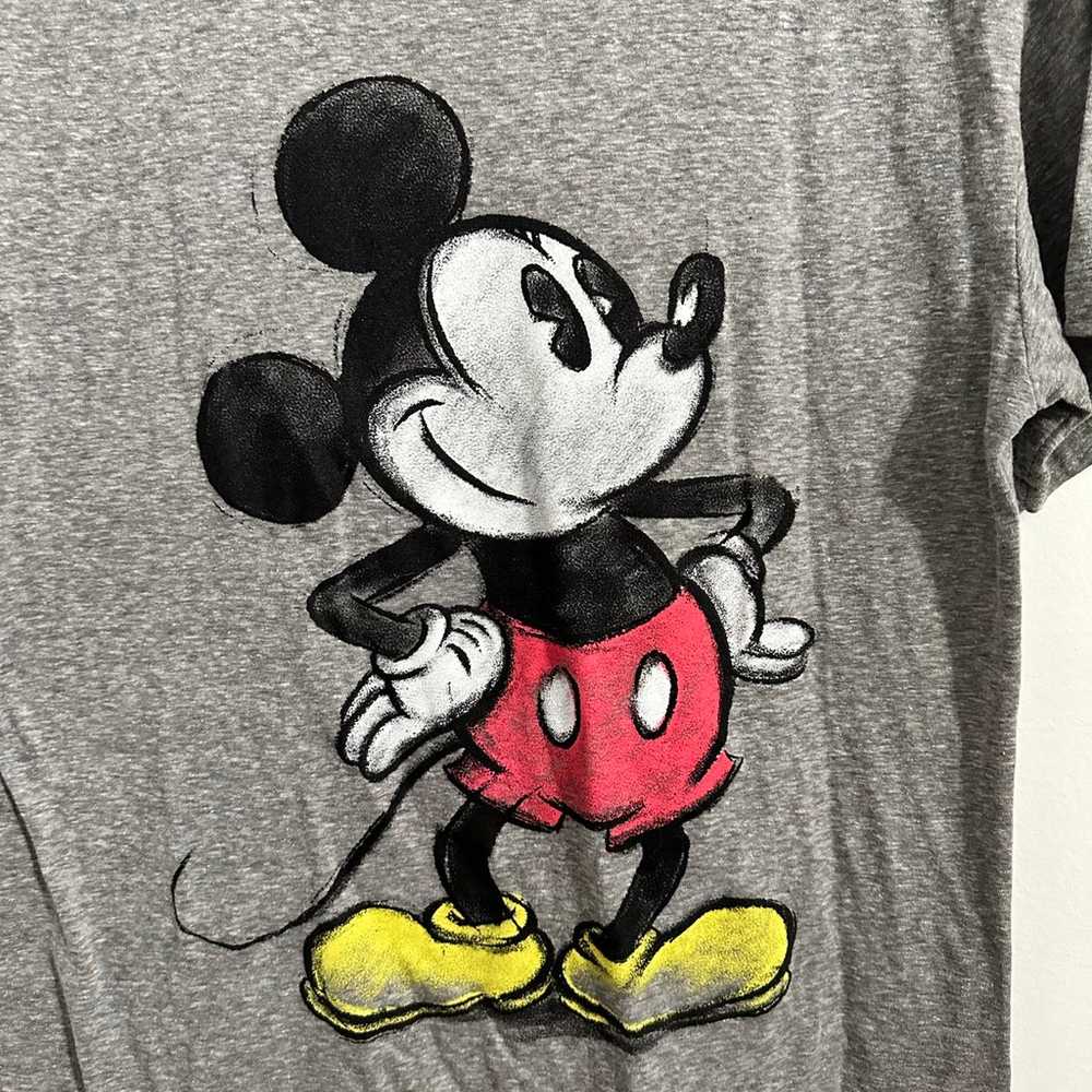 Disney Classic Mickey Mouse Graphic Tee sz Small - image 2