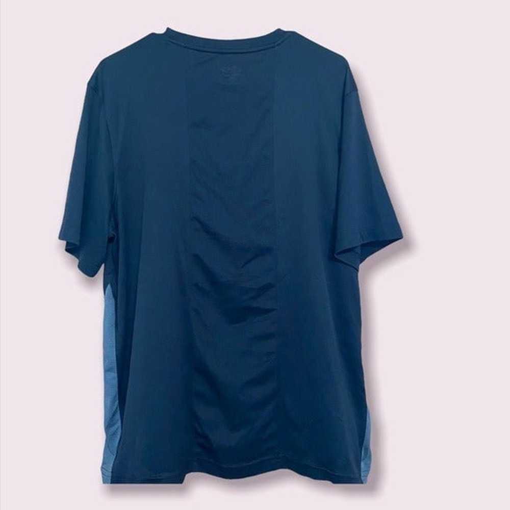 C9 by Champion Crew Neck T-Shirt w/ Grey Side Str… - image 3