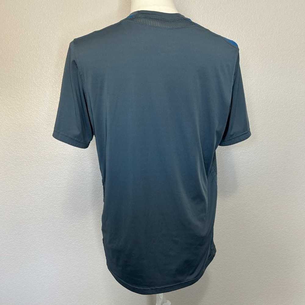 NWOT Grey Men's Nike DriFit Athletic Tee Shirt (M… - image 3