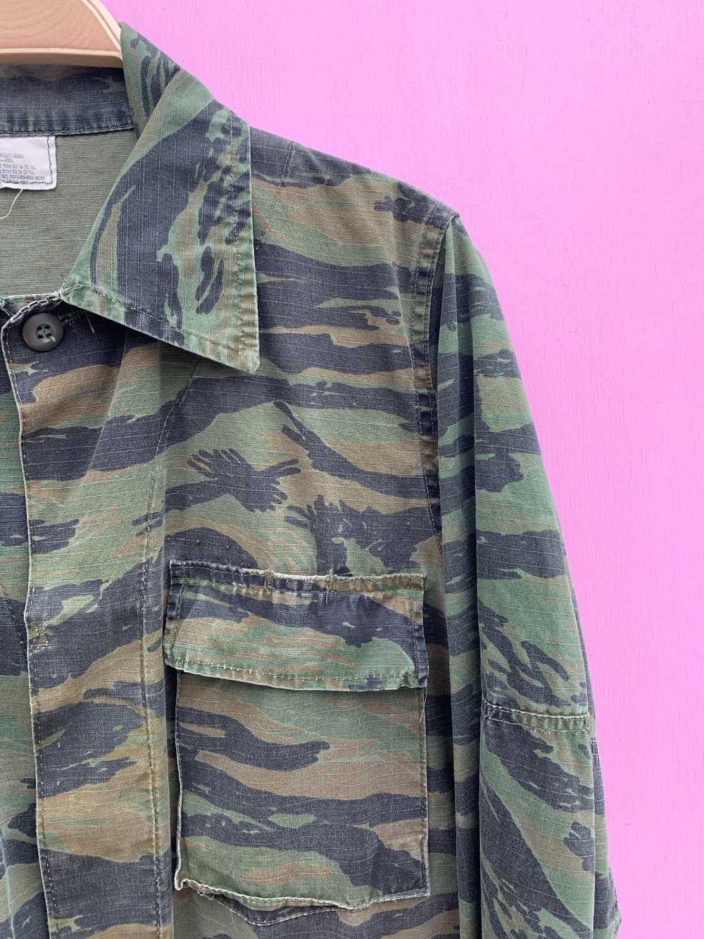 RAD TIGER CAMO MILITARY BUTTON UP JACKET - image 3