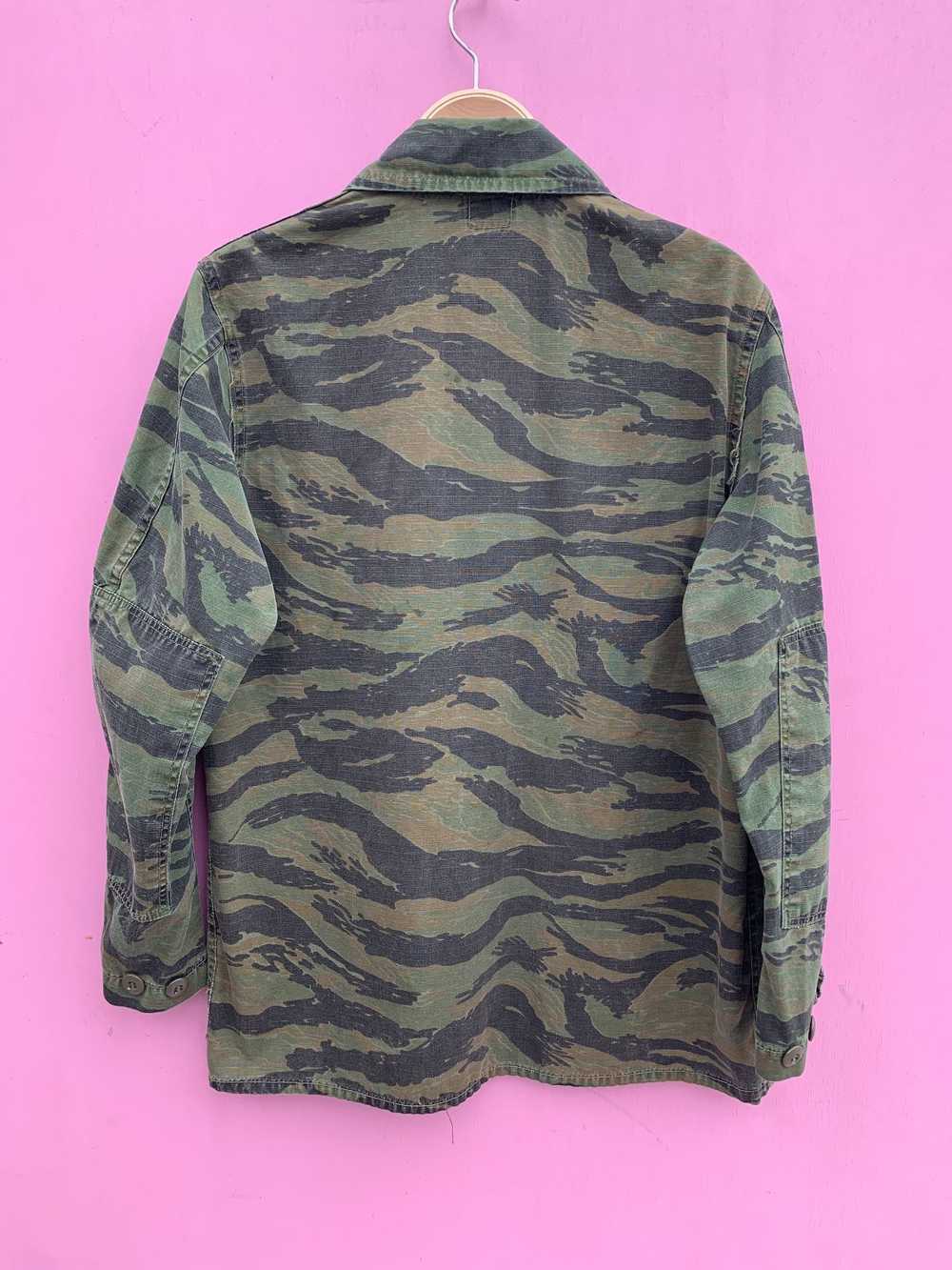 RAD TIGER CAMO MILITARY BUTTON UP JACKET - image 4