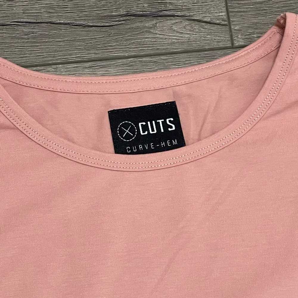 2 Cuts Clothing Long Sleeve Tee T-Shirt Crew Neck… - image 9