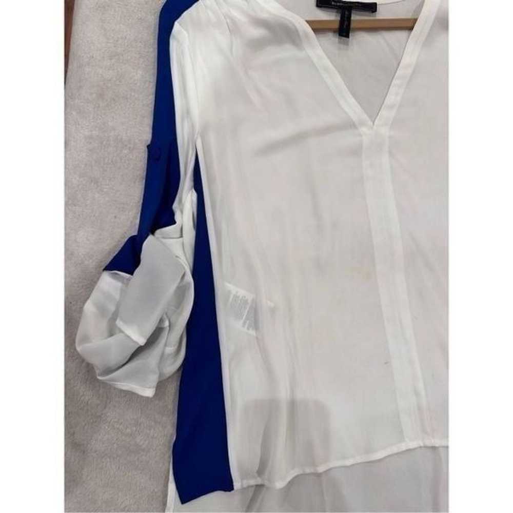 BCBG MAXAZRIA size S women’s blouse white and blue - image 5
