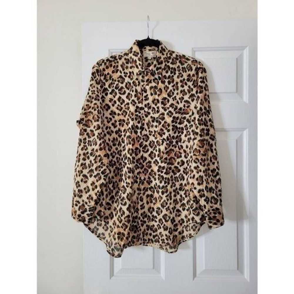 Mille resort and travel leopard print button down… - image 3