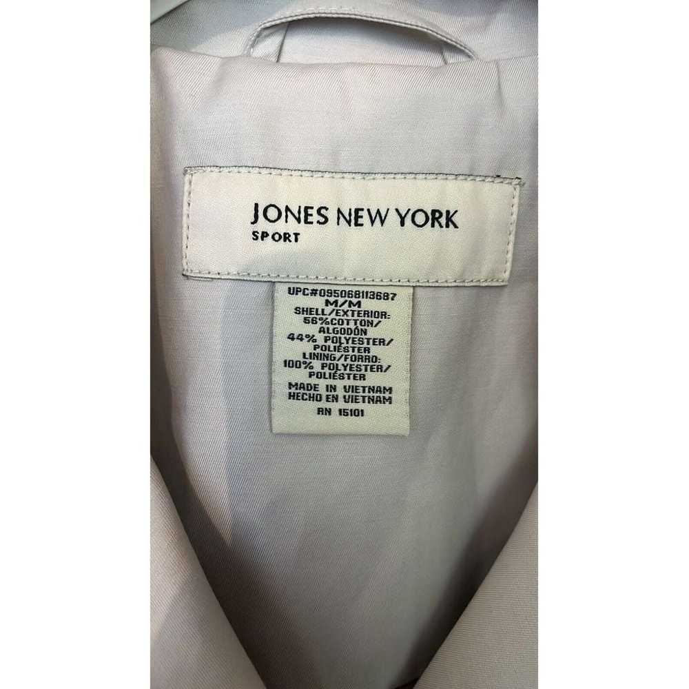 Jones New York Trench Coat Size Medium - image 4