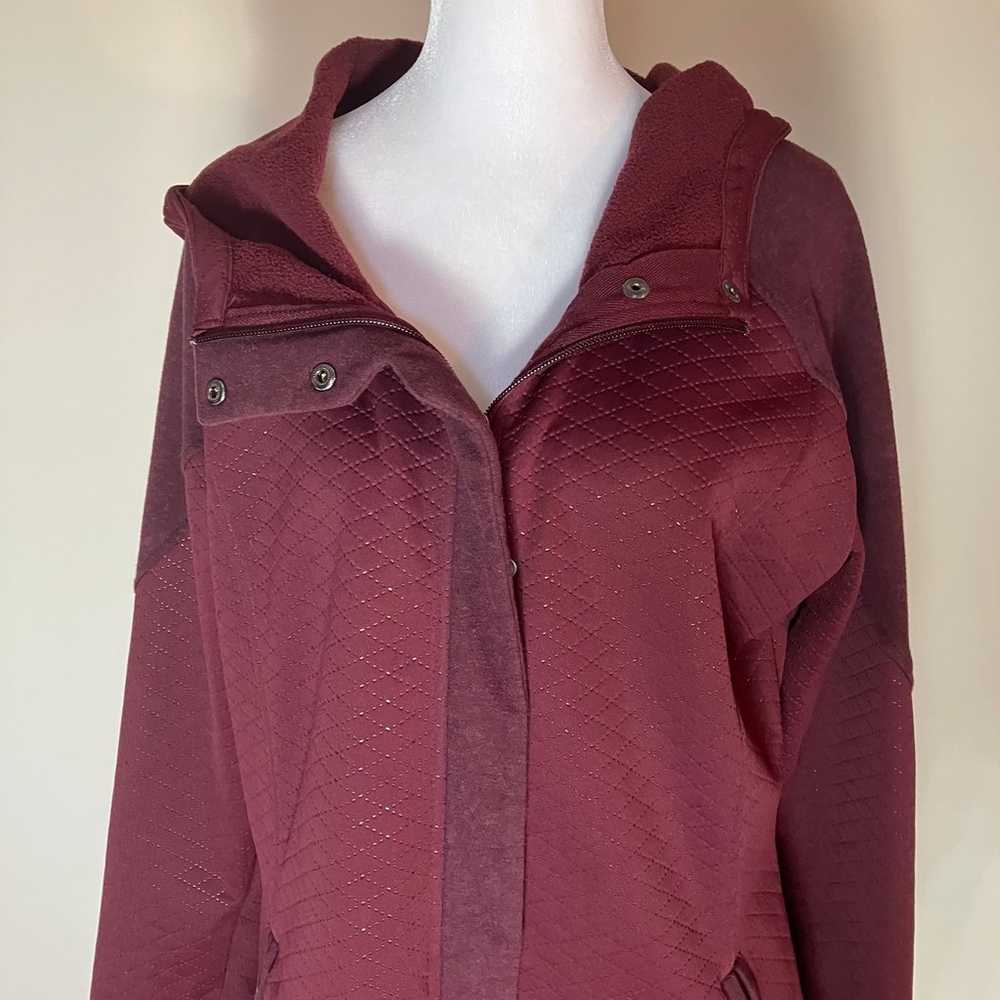 The North Face Ladies Long Fleece Burgundy Jacket… - image 3