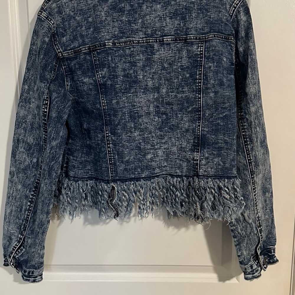 Stonewashed denim fringe jacket size 2XL - image 7