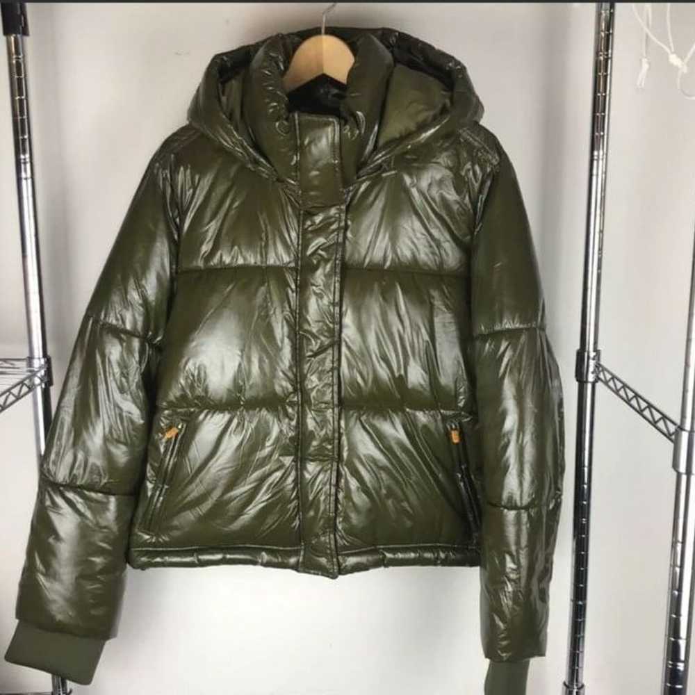 GAP Upcycled Cropped Midweight Puffer Jacket - image 3