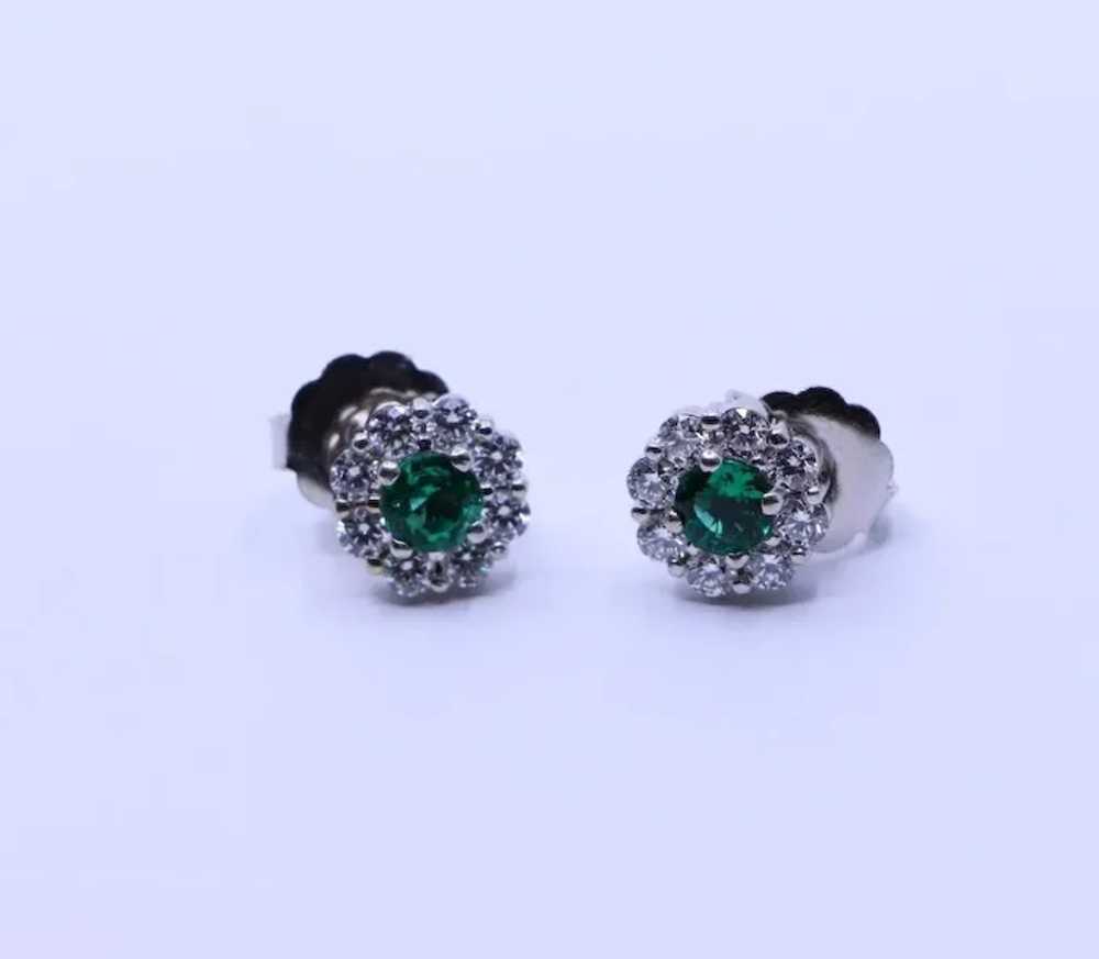 18K White Gold Emerald Diamonds Stud Earring - image 3