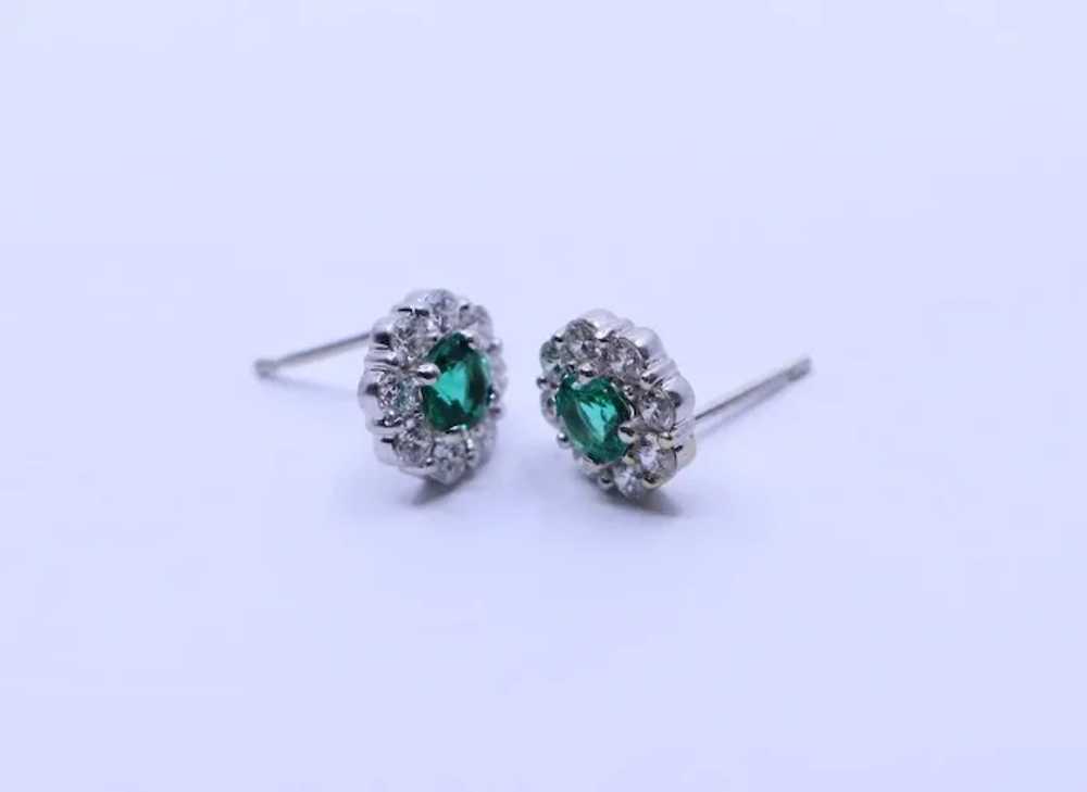 18K White Gold Emerald Diamonds Stud Earring - image 5