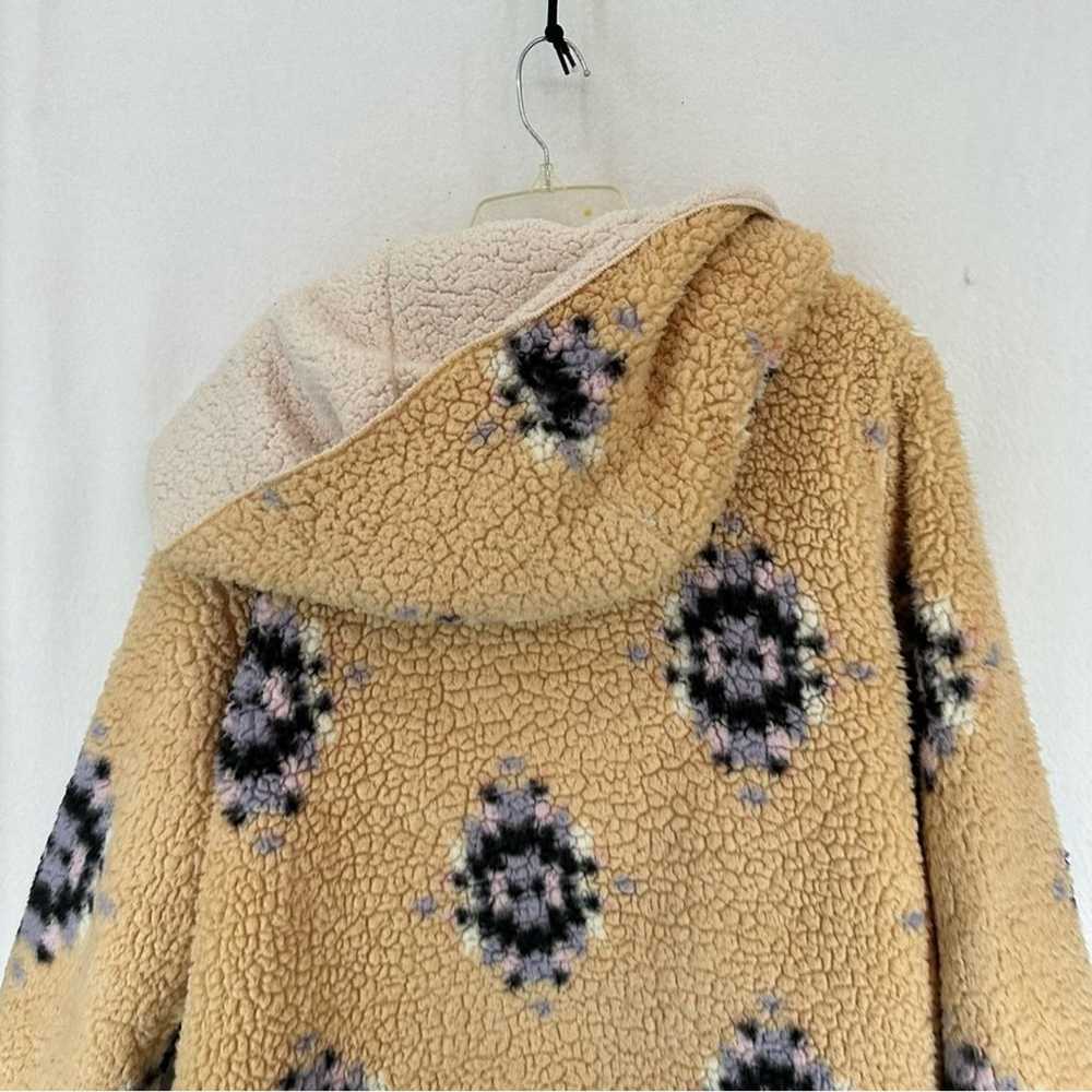 Urban Outfitters Carmella Cozy Floral Reversible … - image 7