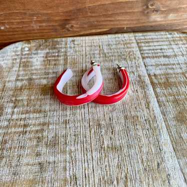 Vintage Red White Swirled Acrylic Hoops Earrings