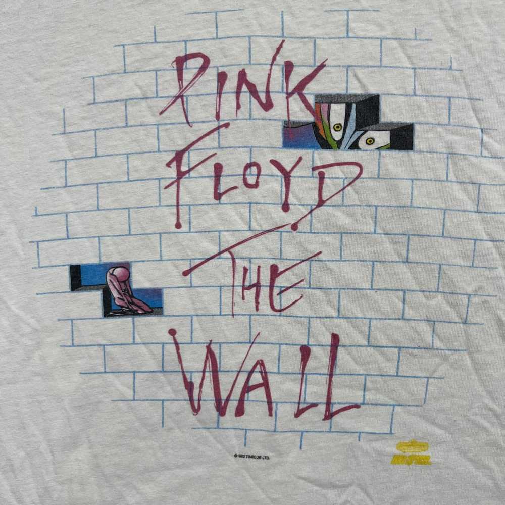 Vintage Vintage 1992 Pink Floyd T-Shirt size medi… - image 8